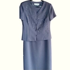 Jessica Howard 2Pc Formal Beaded Grey Dress Size 10.